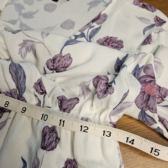 Kendall & Kylie long sleeve romper v-neck elasticized waist - Picture 5 of 12